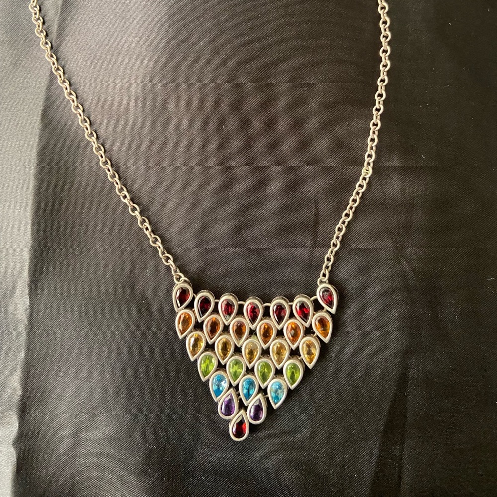 Marylin& Co rainbow necklace. No damages. Feel free to send me an offer. 😊